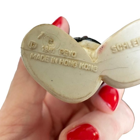 Vintage 1981 Smurf  Peyo Police Officer Cop Bully Stick Club Bobby Bobbies - Picture 7 of 7